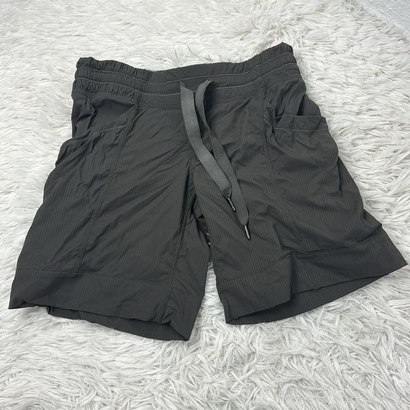 Lululemon Cargo Style Shorts - Picture 1 of 8